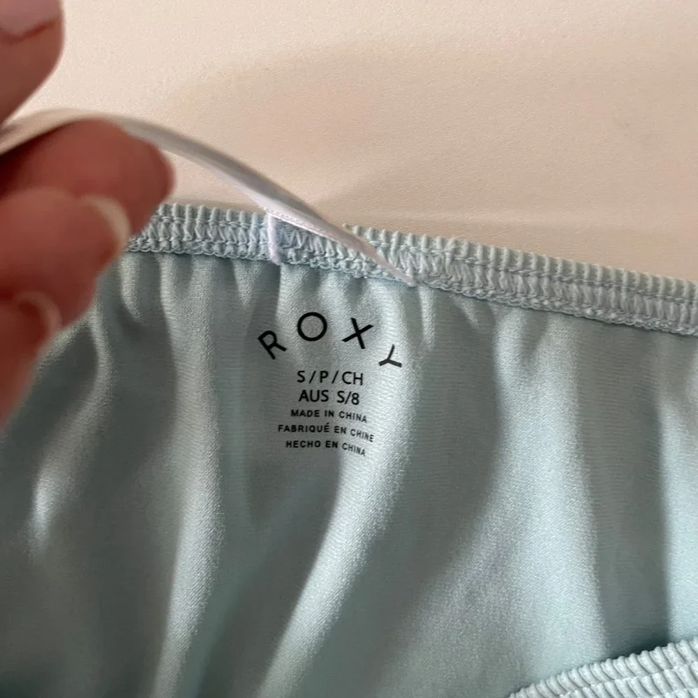Roxy woman light